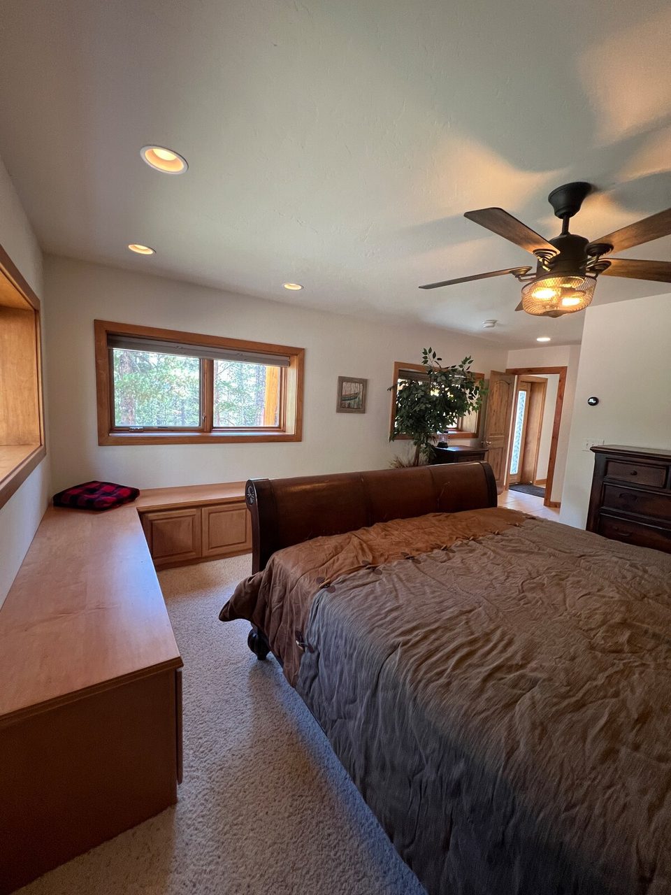 A king bedroom