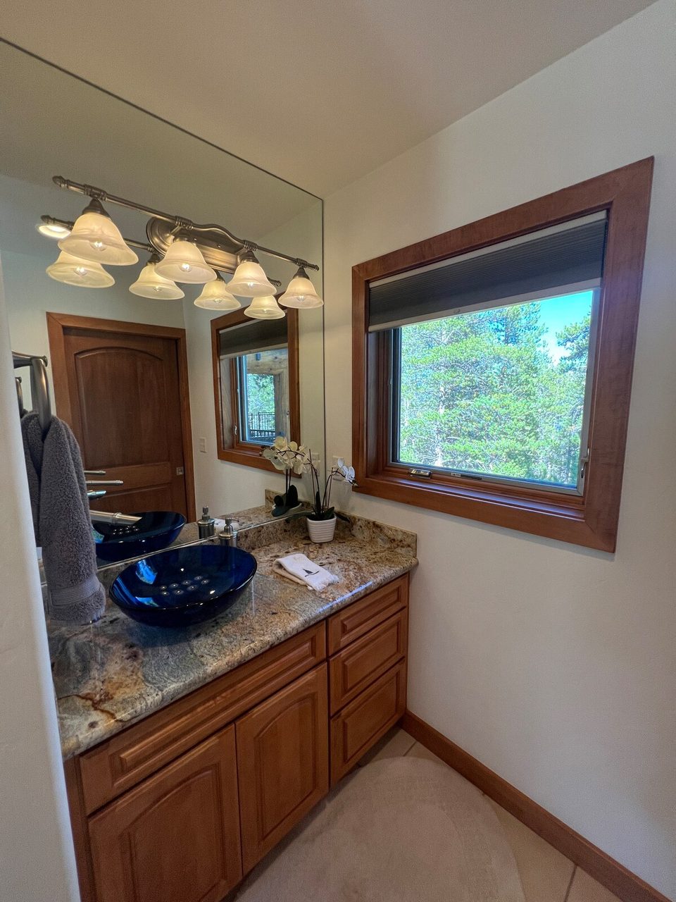 A guest bath
