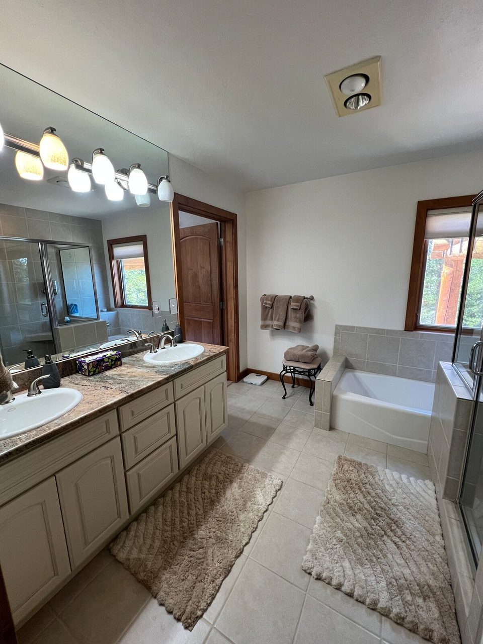 The primary bath with soaking tub